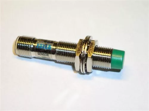 Inductive sensor with M12 conector PM12-04PB-M12